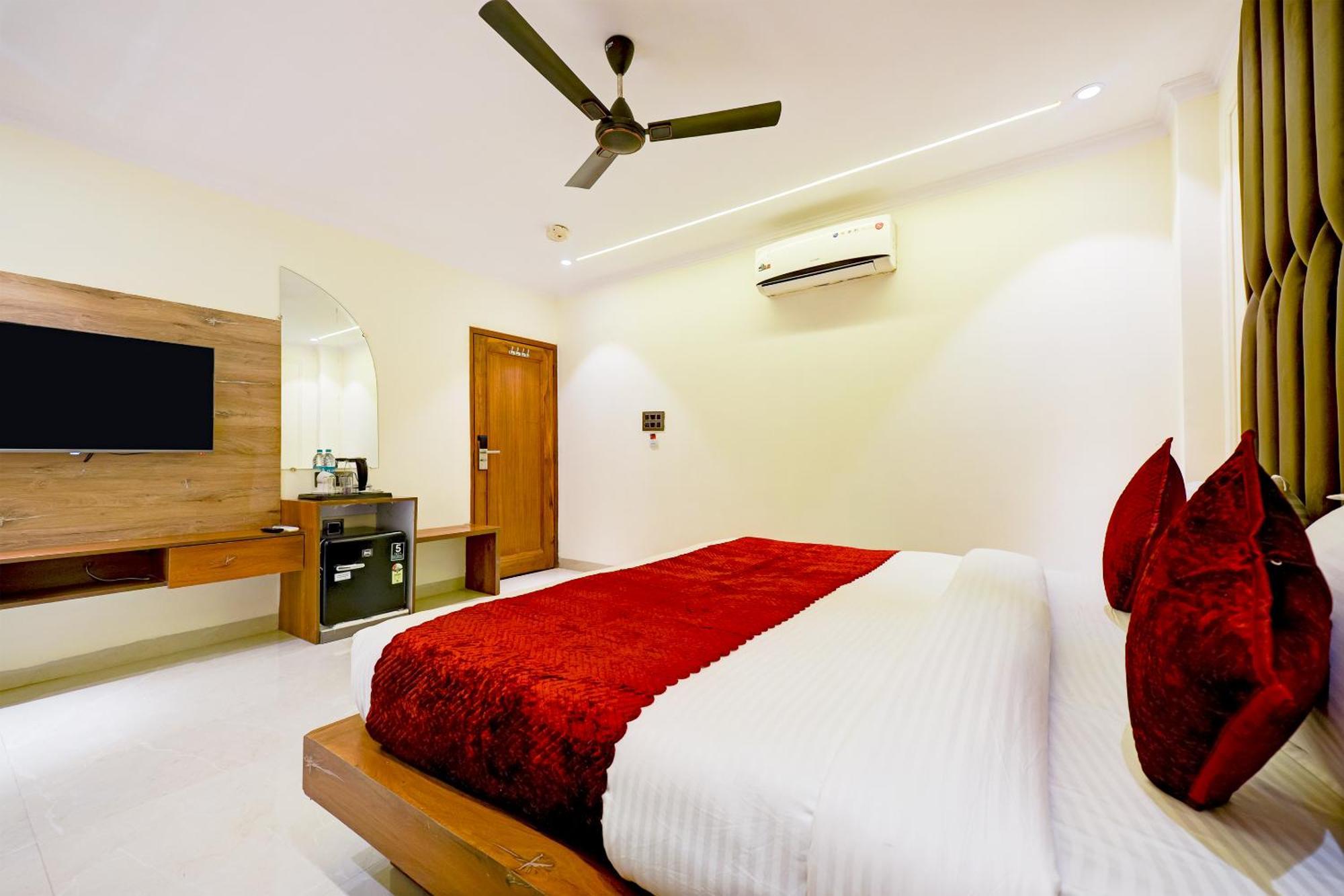 Hotel Surya Plaza New Delhi Eksteriør bilde