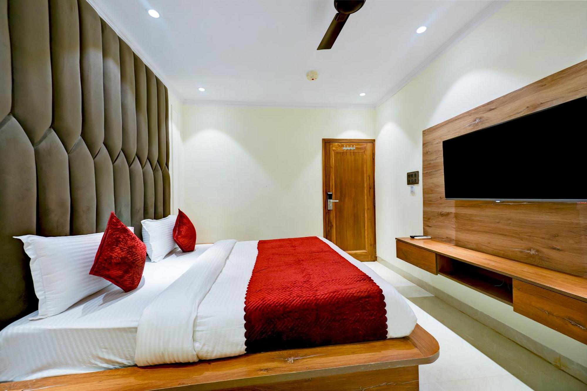 Hotel Surya Plaza New Delhi Eksteriør bilde