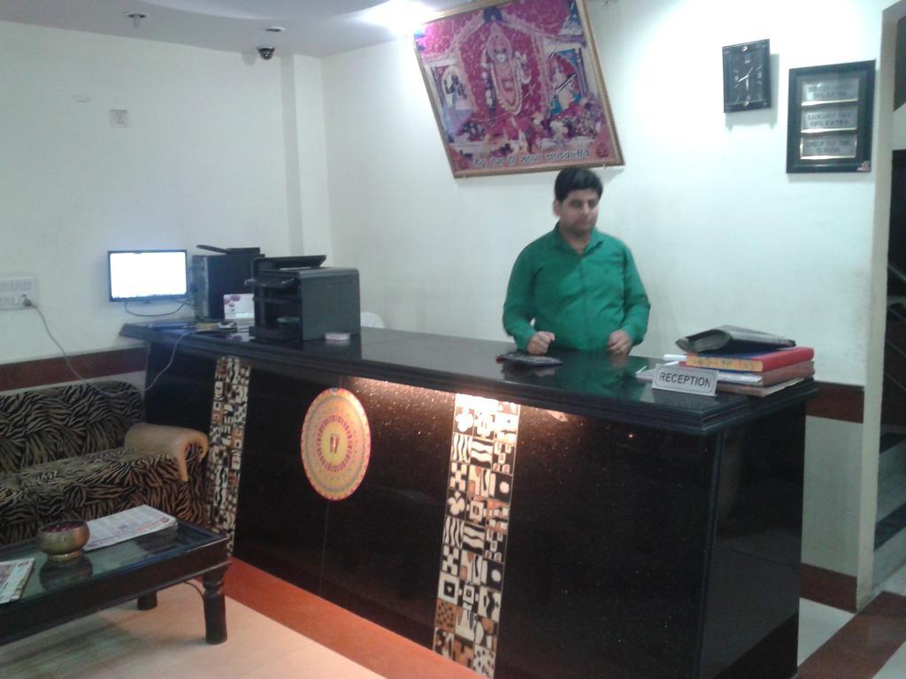 Hotel Surya Plaza New Delhi Eksteriør bilde